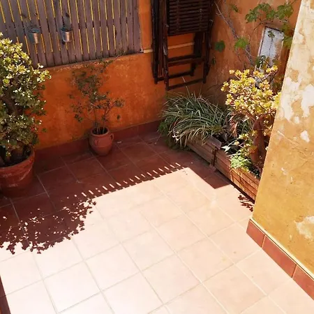 Appartement A In *